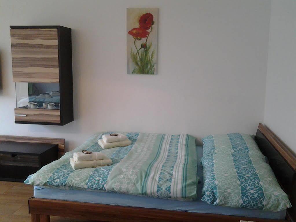 Apartman Residence Nabrezi Beroun  Eksteriør bilde